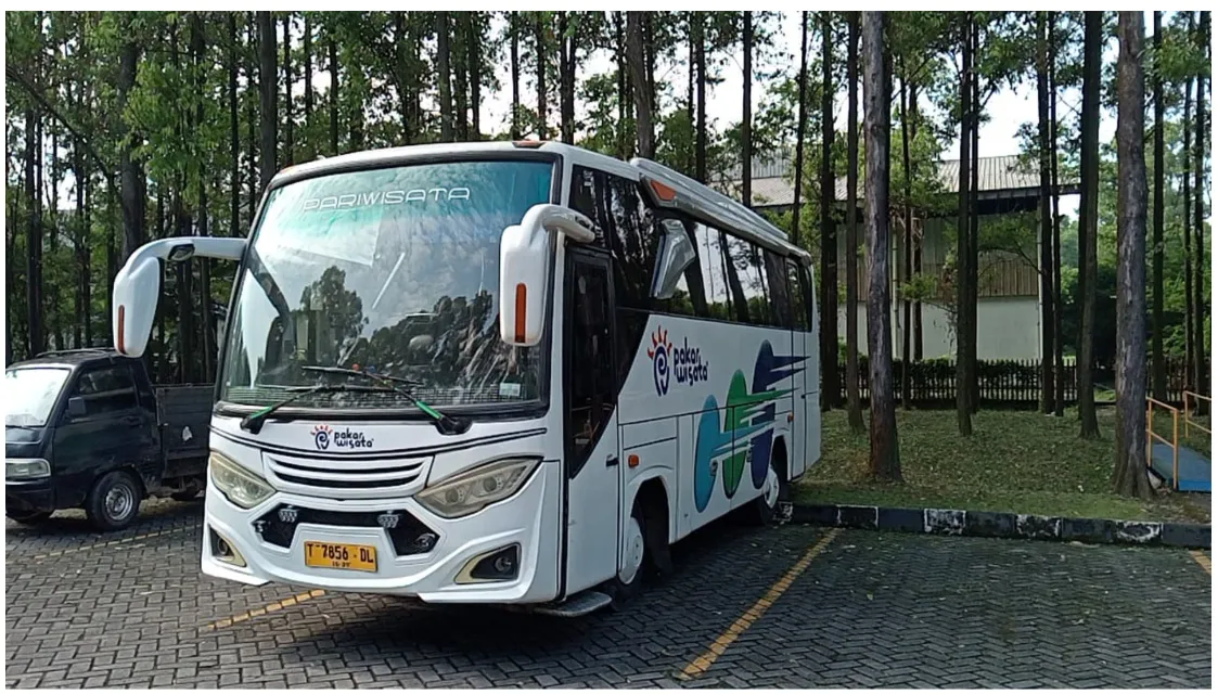 Ilustrasi Sewa Bus Pariwisata Bogor Murah &amp; Profesional untuk Wisata, Gathering, Study Tour dan Perjalanan Rombongan